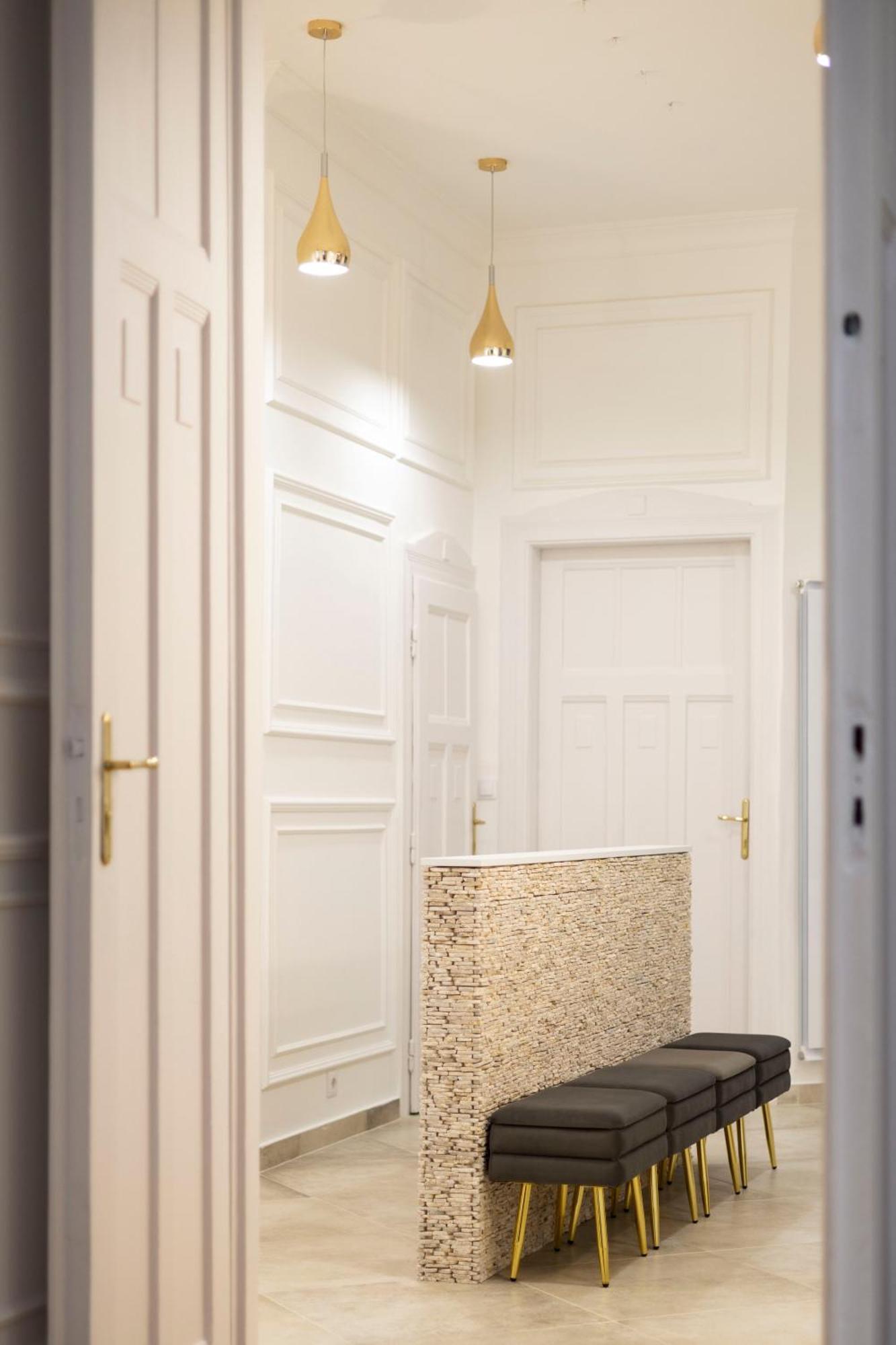 Luxurious Central 4Bedrm 3Bathrm Residence W/ Balcony Budapest Luaran gambar
