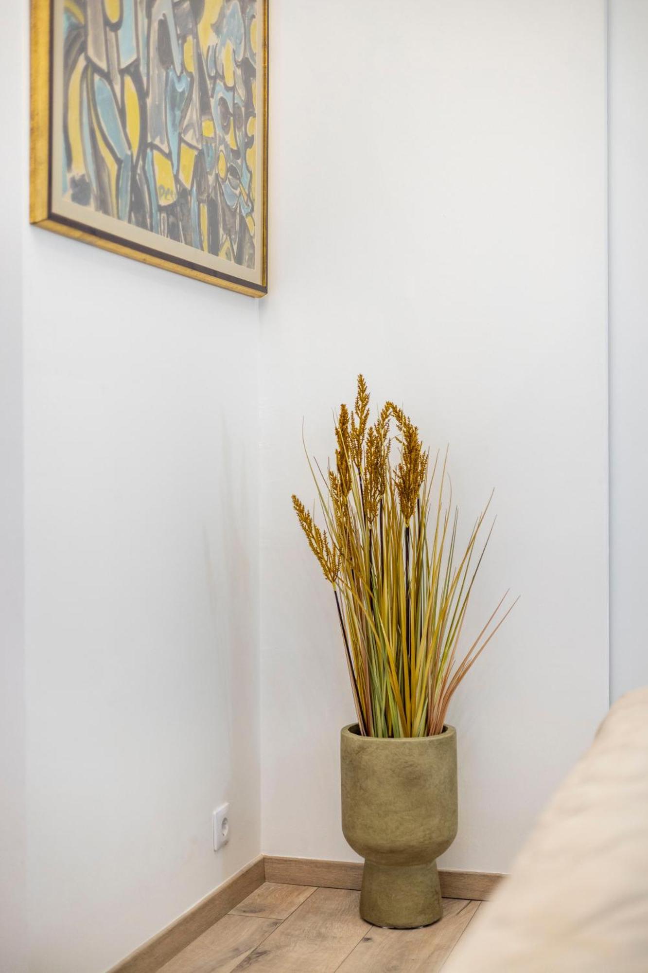 Luxurious Central 4Bedrm 3Bathrm Residence W/ Balcony Budapest Luaran gambar