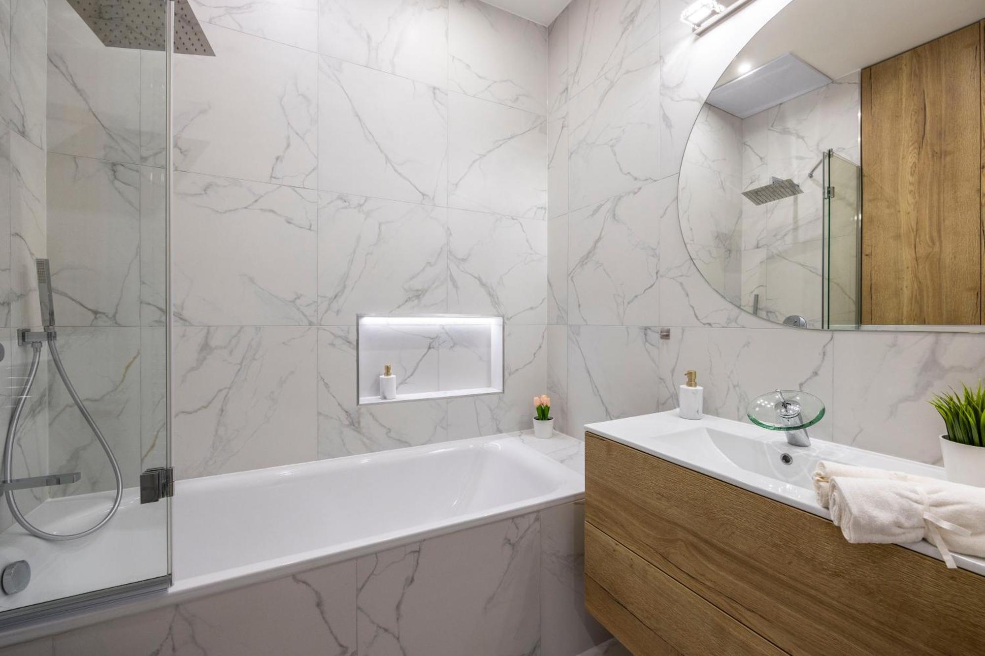 Luxurious Central 4Bedrm 3Bathrm Residence W/ Balcony Budapest Luaran gambar
