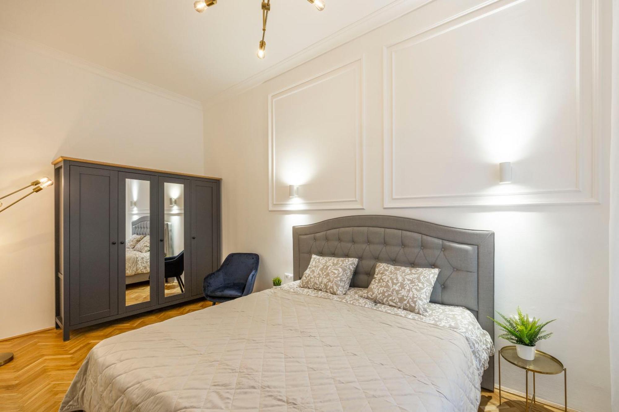 Luxurious Central 4Bedrm 3Bathrm Residence W/ Balcony Budapest Luaran gambar